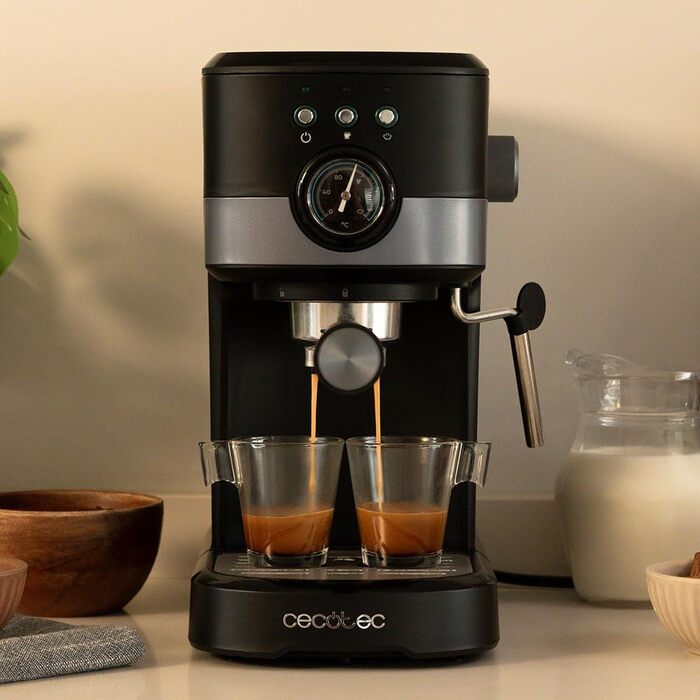 Кавоварка Cecotec Compacta Power Espresso 20 Pecan 1100 Вт, 20 бар, термоблок, парова насадка, подвійний фільтр, 1,25 л, чорна, з манометром
