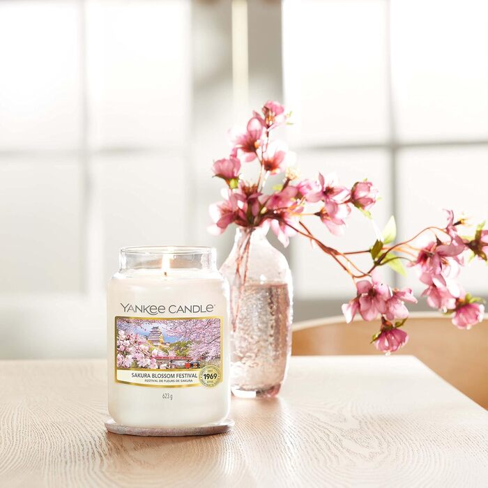 Ароматична свічка Yankee Candle Sakura Blossom Festival у склі, велика, до 150 годин, подарункова