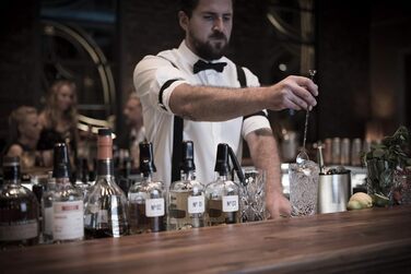Набір для бармена Buddy's Bar: мірне скло 500 мл, барна ложка 27 см, стрейнер, нержавіюча сталь, подарункова упаковка
