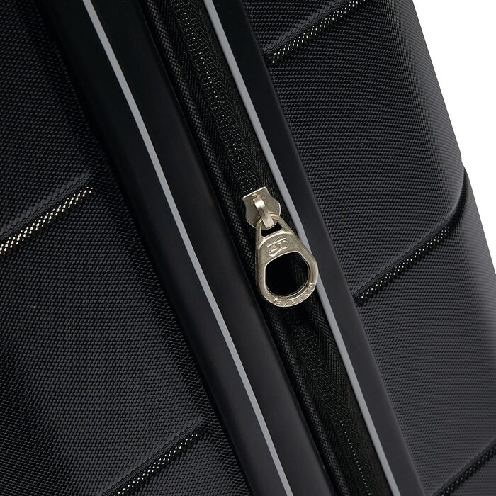 Жорстка валіза American Tourister Stratum XLT 2.0 з розширенням і обертовими колесами