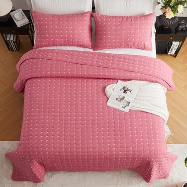 Покривало Qucover 220x240 см рожеве, бавовна, ультрам'яке, з вишивкою, комплект з 2 наволочками, стьобане покривало для ліжка або дивану