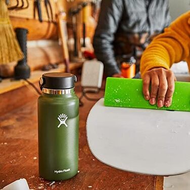 Термобутилка HYDRO FLASK 1180 мл із нержавіючої сталі, ізольована спортивна пляшка для води з герметичною кришкою Flex Cap, ремінцем, Berry, підходить для посудомийки