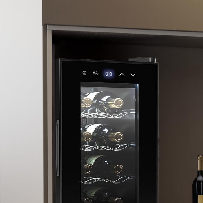 Винний шафа Cecotec Bolero GrandSommelier 830 CoolWood, термоелектрична, тиха, для 8 пляшок, налаштування температури 8-18°C, сенсорне керування, енергоефективна, чорна