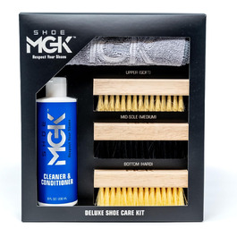 SHOE MGK Набір для догляду за взуттям Deluxe – засіб для чищення білих, шкіряних, замшевих, текстильних та інших типів взуття, 236 мл, з м'якою щіткою