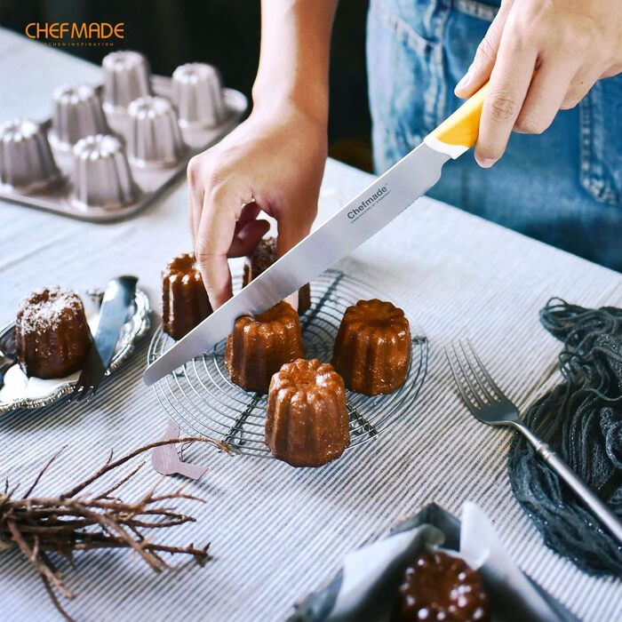 Форма для випікання канеле CHEFMADE, 6 осередків, антипригарна, для кексів і мафінів, шампань золото