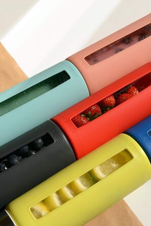 SIGG Dream пляшка для води 0.65 л, скляна, термостійка, герметична, з силіконовим чохлом, без шкідливих домішок