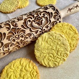 Дерев'яна качалка з гравіюванням «Східна квітка» DAMASK для тіста і печива, ручна робота від Algis Crafts
