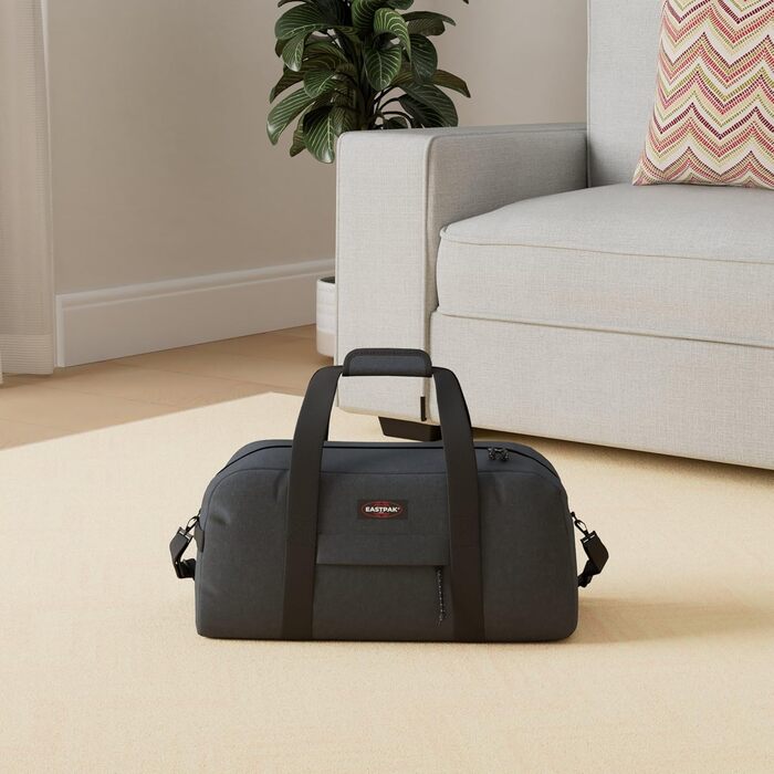Дорожня сумка Eastpak Stand+, 34 л, 53×25×24 см, тройний денім, синя