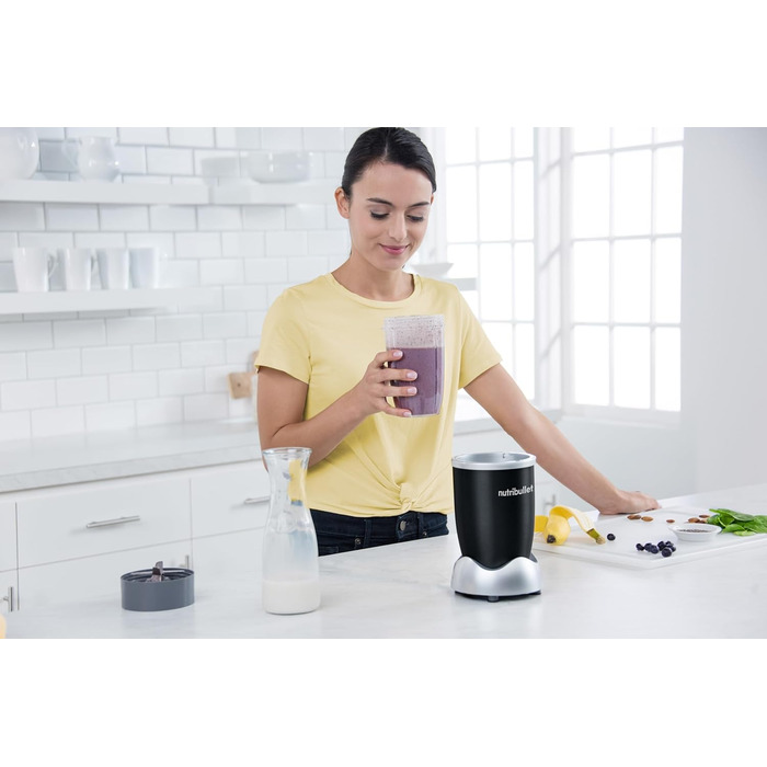 Блендер Nutribullet Original 600 Вт, електричний міксер для смузі, подрібнювач, 2 чаші 700/500 мл, чорний, NB606B