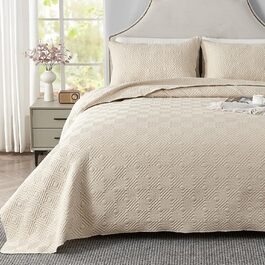 Покривало Qucover 220x240 см бежеве, мікрофібра, комплект з 2 наволочками 50x75 см, стьобане ультразвуковим 3D-швом, універсальне для ліжка та дивана