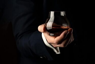 Набір келихів для коньяку та бренді GLASSIQUE CADEAU 240 мл, 4 шт, кришталеві, для дегустації, без ніжки, подарунковий комплект, придатні для миття в посудомийній машині