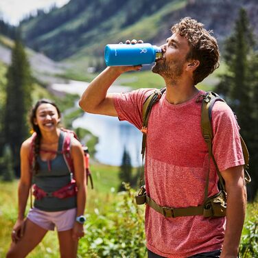 Термобутилка HYDRO FLASK 1180 мл із нержавіючої сталі, ізольована спортивна пляшка для води з герметичною кришкою Flex Cap, ремінцем, Berry, підходить для посудомийки