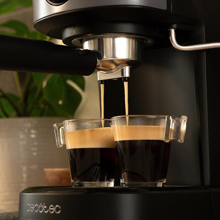 Кавоварка Cecotec Compacta Power Espresso 20 Pecan 1100 Вт, 20 бар, термоблок, парова насадка, подвійний фільтр, 1,25 л, чорна, з манометром