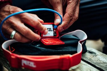 Налобний ліхтар Petzl ACTIK, сірої, універсальний розмір, для туризму та спорту, унісекс