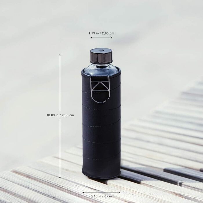 Велика пляшка для води EQUA 750 мл з боросилікатного скла, BPA-free, з чохлом із екошкіри, не протікає