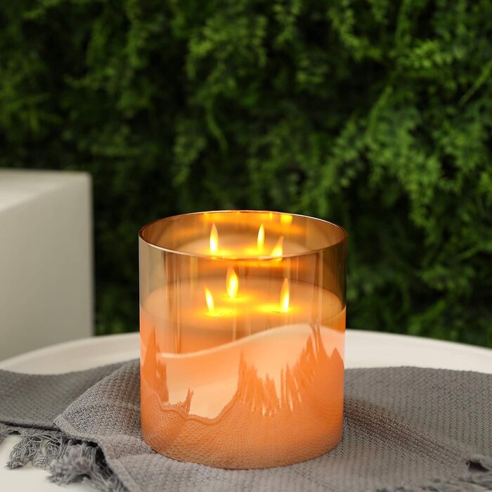 Свічка JHY DESIGN з 3 гнотами, фламінесцентна LED, справжній віск, з таймером 6 годин, 3D-ефект, на батарейках у склі, золота, для Різдва, вітальні, весілля (маленька)