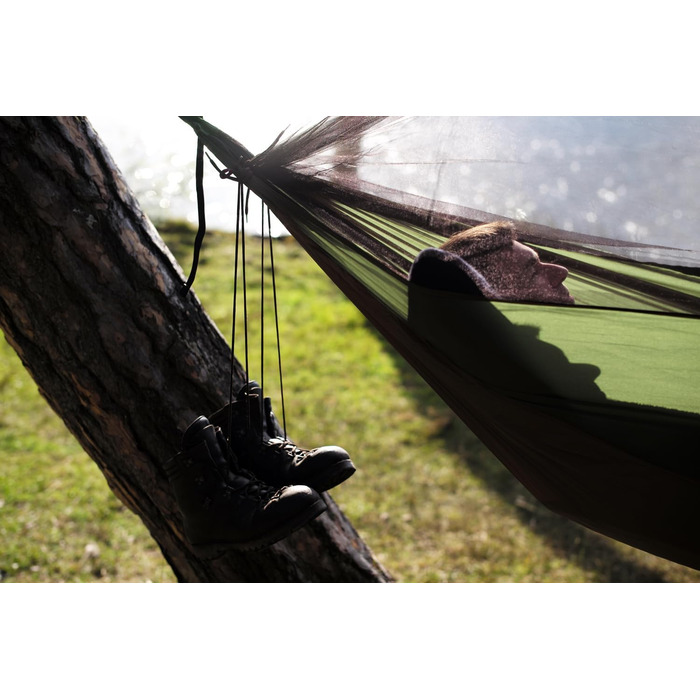 Ультралегка туристична гамак AMAZONAS Adventure Moskito Thermo 470г з москітною сіткою, кишенею для килимка, просоченням від комах, 275x140 см, до 150 кг, зелено-коричневий