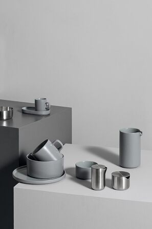 Маслянка та цукорниця Blomus Basic з матової нержавіючої сталі, середній розмір, ідеально для масла, білого та коричневого цукру, стильний дизайн, можна мити в посудомийці
