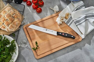 Ніж для хліба ZWILLING Twin Pollux 20 см, нержавіюча сталь, хвилясте лезо, пластиковий руків'я, чорний