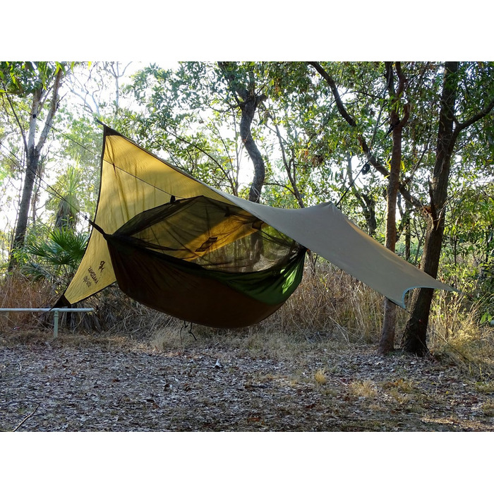 Ультралегка туристична гамак AMAZONAS Adventure Moskito Thermo 470г з москітною сіткою, кишенею для килимка, просоченням від комах, 275x140 см, до 150 кг, зелено-коричневий
