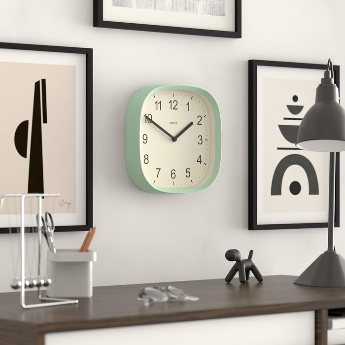 Квадратний ретро настінний годинник JONES CLOCKS Sprite, м'ятний, акрил, 25x25 см