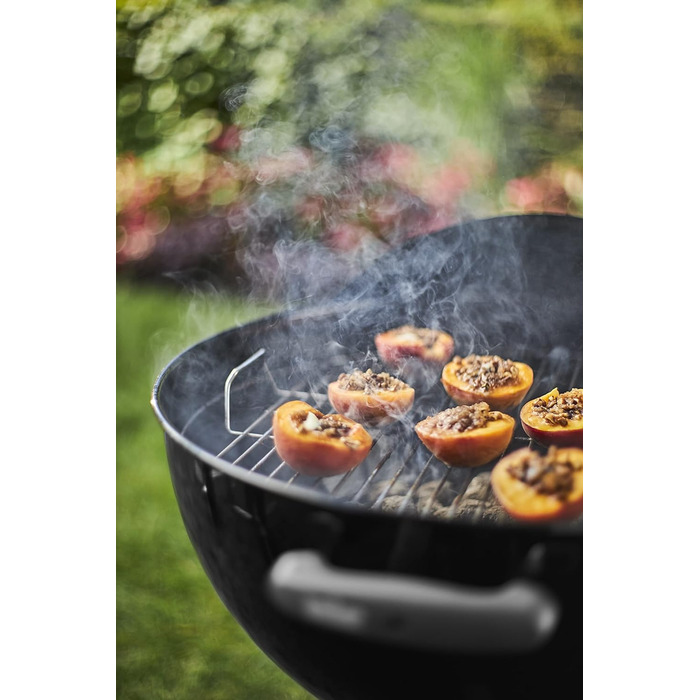 Вугільний гриль Weber Classic Kettle 57 см, чорний, з термометром, емальований, на колесах, для барбекю