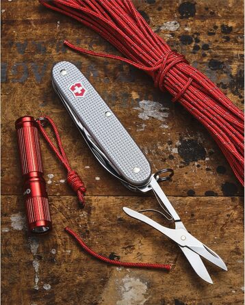 Швейцарський ніж Victorinox Pioneer X, мультитул 9 функцій, лезо, викрутка, відкривачка