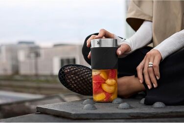 Портативний міні-блендер WMF Küchenminis Mix on the go 300 мл, USB акумуляторний смузі-мейкер для коктейлів, шейків та смузі
