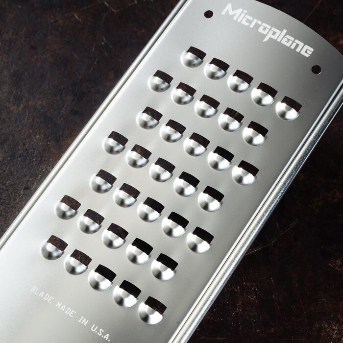 Терка Microplane Professional для овочів та сиру, дуже груба, з лезами з нержавіючої сталі