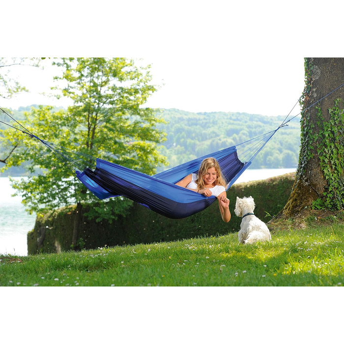 Гамак AMAZONAS Ultra-Light Silk Traveller, нейлон, 220x140 см, до 150 кг, зелений/синій, легкий, компактний