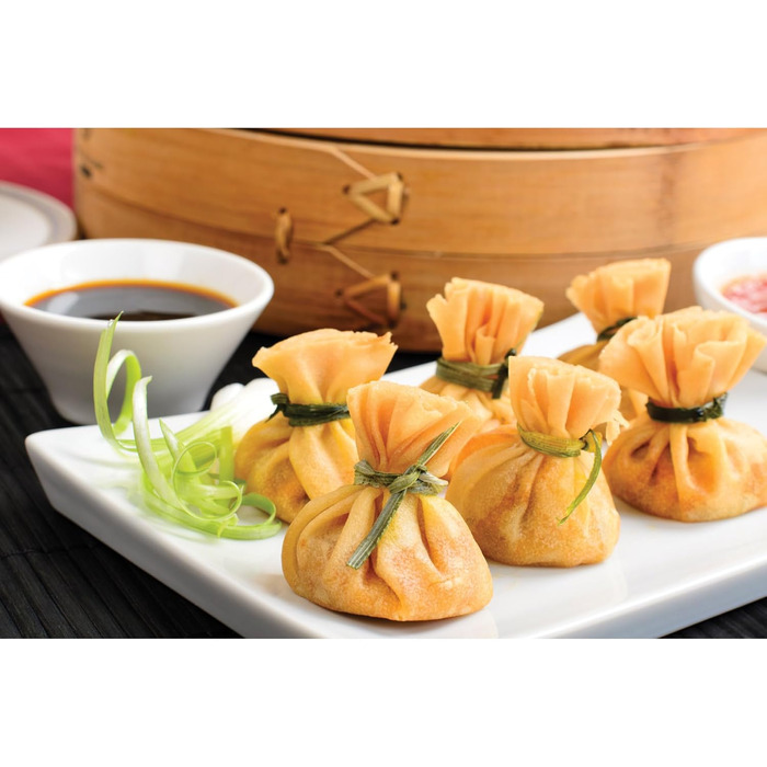 Шумівка з неіржавної сталі з дерев'яною ручкою Helen's Asian Kitchen, 17,8 см – сітчаста ложка для смаження та варіння великих порцій